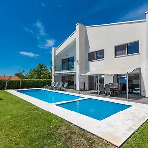 villa-laura-istarska.in-istria.net/